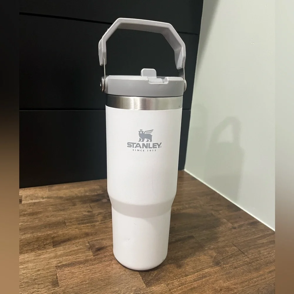 Stanley Classic White Tumbler - Picture 1 of 4